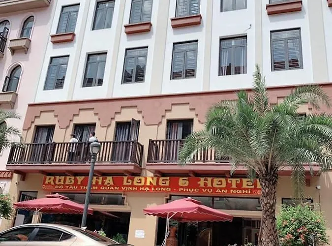 Ruby 6 Hotel